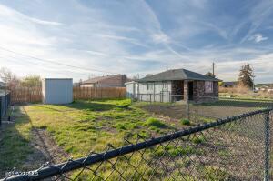 1910 7th Ave Property Photo 3