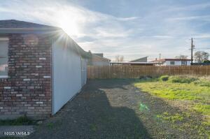 1910 7th Ave Property Photo 12