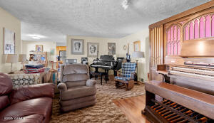 6416 Arrowhead Ave Property Photo 25