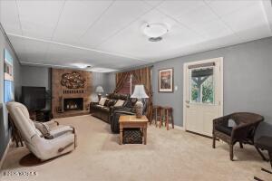 618 Country Club Dr Property Photo 24