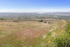 Nka Eagle Way Property Photo 8