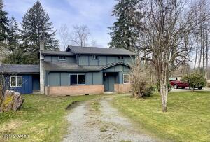 16324 91st Ave Property Photo 1