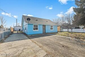 1208 Alder St Property Photo 3