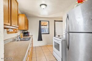 1208 Alder St Property Photo 7