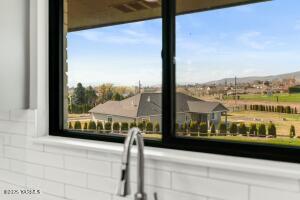 6805 Oliver Dr Property Photo 17