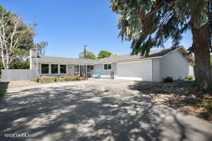 408 68th Ave Property Photo 1