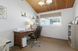408 68th Ave Property Photo 14