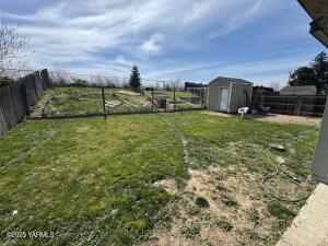 112 Deangela Dr Property Photo 3
