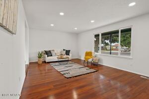 4603 Glenmoor Cir Property Photo 5