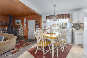 4302 Independence Rd Property Photo 17