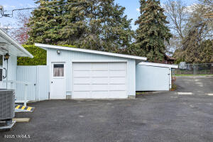 6520 Barge St Property Photo 33