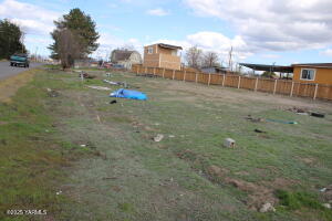 418 Rose St Property Photo 2