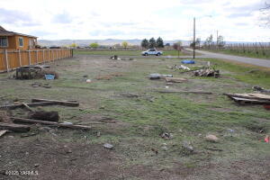 418 Rose St Property Photo 4