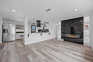 1014 Rose Pl Property Photo 5