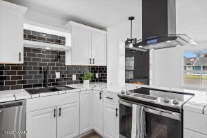 1014 Rose Pl Property Photo 10