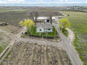 1738 Evans Rd Property Photo