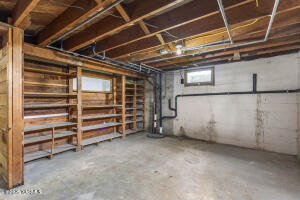 1738 Evans Rd Property Photo 22