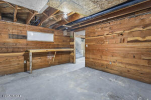 1738 Evans Rd Property Photo 23