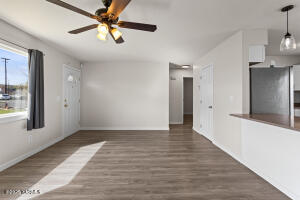 1105 70th Ave Property Photo 7