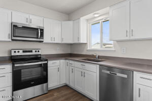 1105 70th Ave Property Photo 11