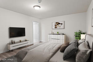 1105 70th Ave Property Photo 14