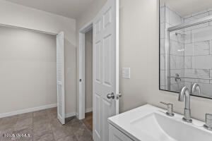 1105 70th Ave Property Photo 20