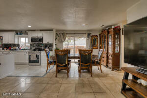 812 4th St Property Photo 10