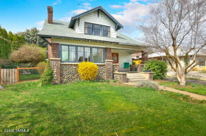 214 17th Ave Property Photo