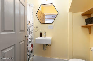 214 17th Ave Property Photo 18
