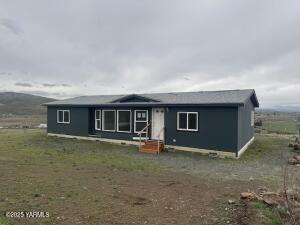 571 Point Dr Property Photo 12
