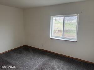 571 Point Dr Property Photo 18