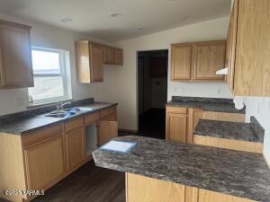 571 Point Dr Property Photo 22
