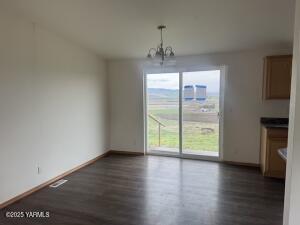 571 Point Dr Property Photo 23