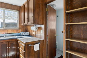 1680 St. Hilaire Rd Property Photo 8