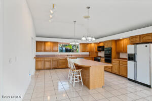 6504 Ridge Ct Property Photo 5