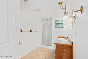 6504 Ridge Ct Property Photo 17