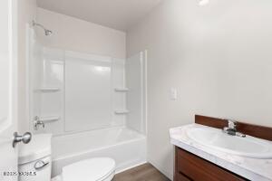 215 First St Property Photo 4