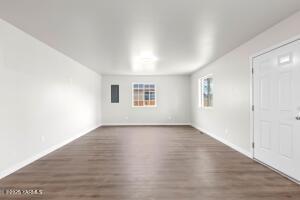 215 First St Property Photo 11