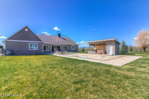 795 Rosenkranz Rd Property Photo 13