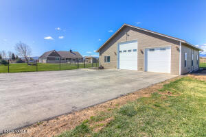 795 Rosenkranz Rd Property Photo 15