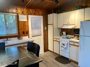230 Pine Cliffs Dr Property Photo 8