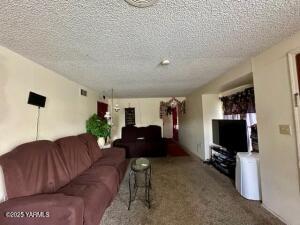 111 56th Ave Property Photo 3