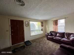 111 56th Ave Property Photo 5