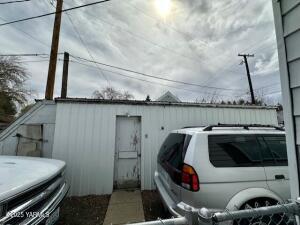 111 56th Ave Property Photo 12