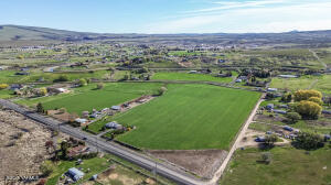 Nna Selah Rd Property Photo 10