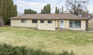 15791 Rutherford Rd Property Photo 2
