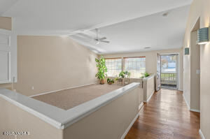 12 93rd Ave Property Photo 6