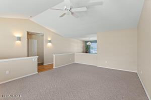 12 93rd Ave Property Photo 7