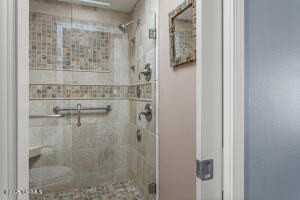 12 93rd Ave Property Photo 27
