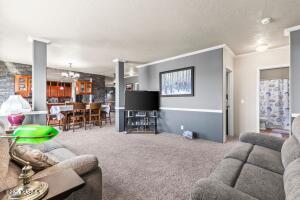 375 Tibbling Rd Property Photo 4